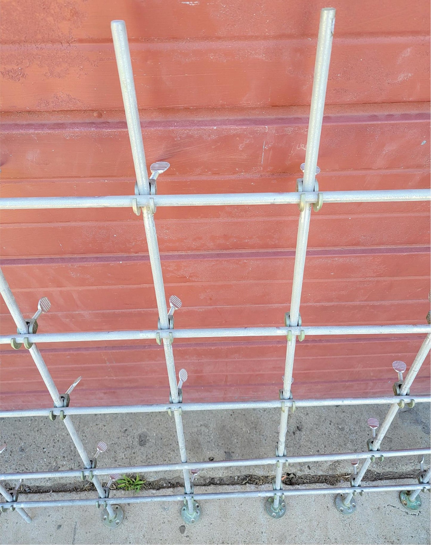 43 FISHER LABORATORY FRAME NICKEL PLATED ZINC HOOK CONNECTORS & 14 ALUMINUM BARS