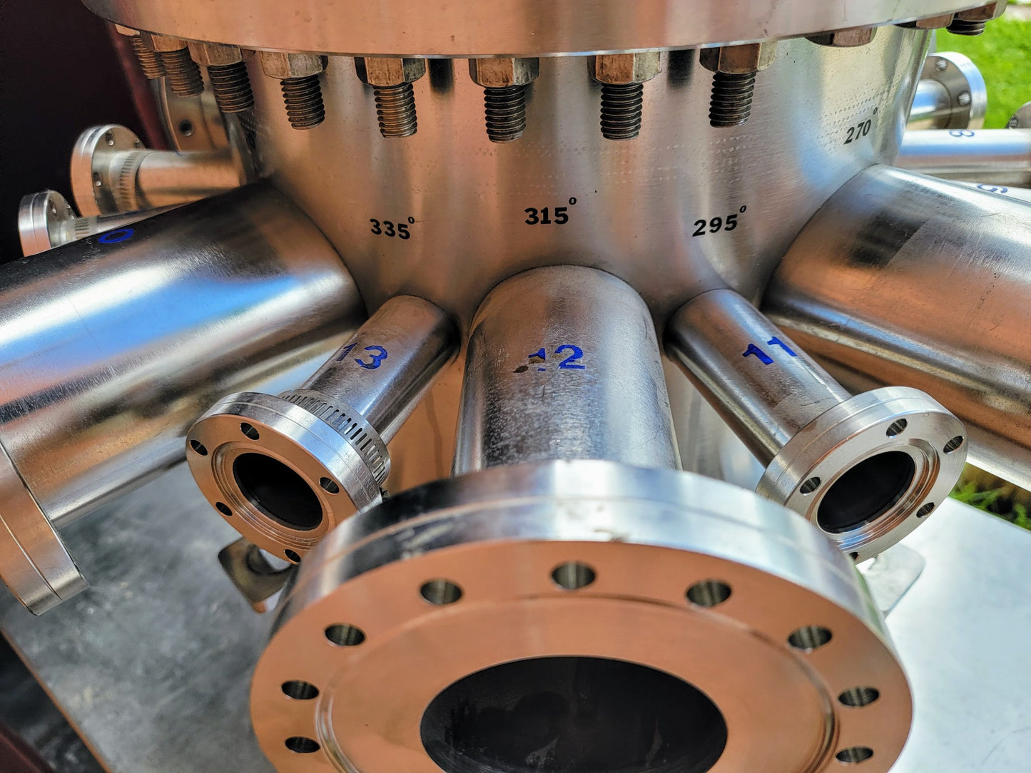 HUNTINGTON UNIVERSAL 22PORT UHV ULTRA HIGH VACUUM CHAMBER TURBOMOLECULA FREESHIP