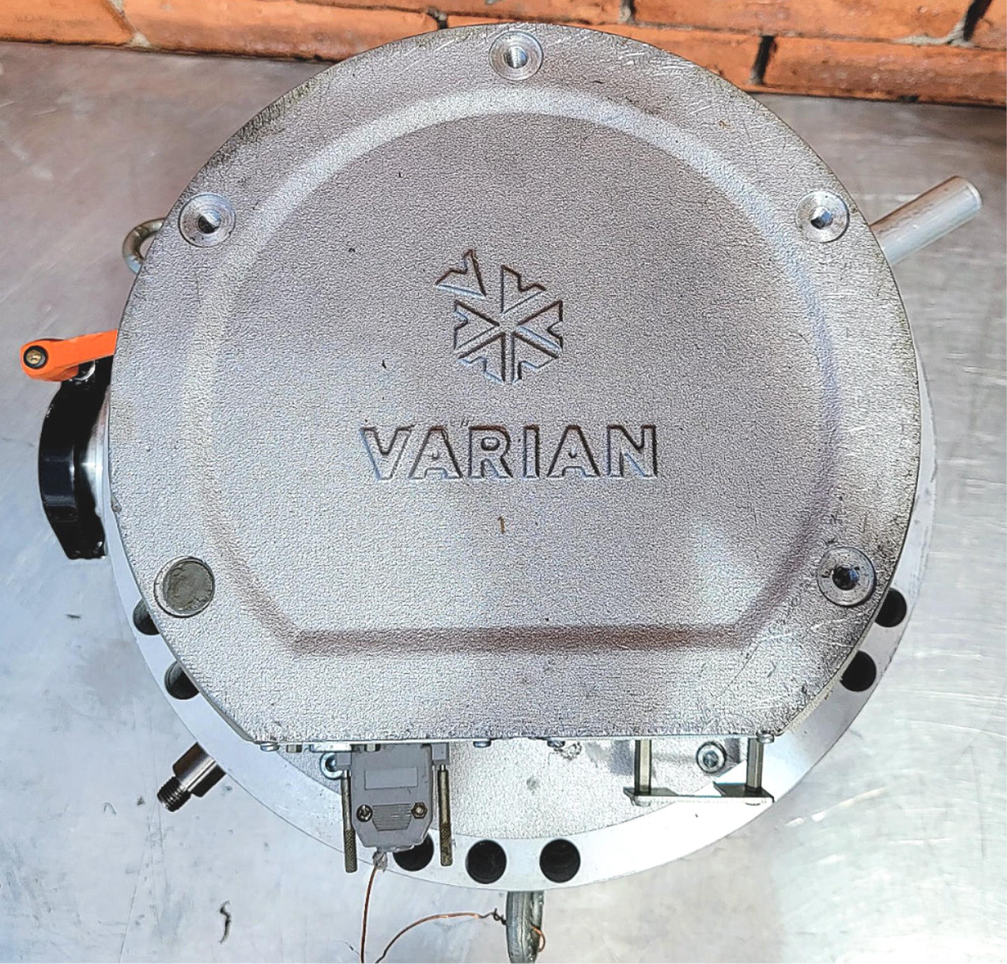 AGILENT VARIAN TURBO-V 3K-T TURBOMOLECULAR PUMP MODEL9698879 WATCHVIDEO FREESHIP