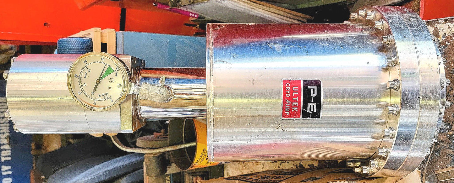 VARIAN MDC PERKIN ELMER 6"in P-E ULTEK CRYO VACUUM PUMP DISPLEX DE202S COLD HEAD