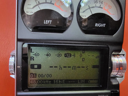 SONY PCM-D1 2-CHANNEL PORTABLE 4GB FLASH MEMORY STEREO AUDIO RECORDER FREE SHIP