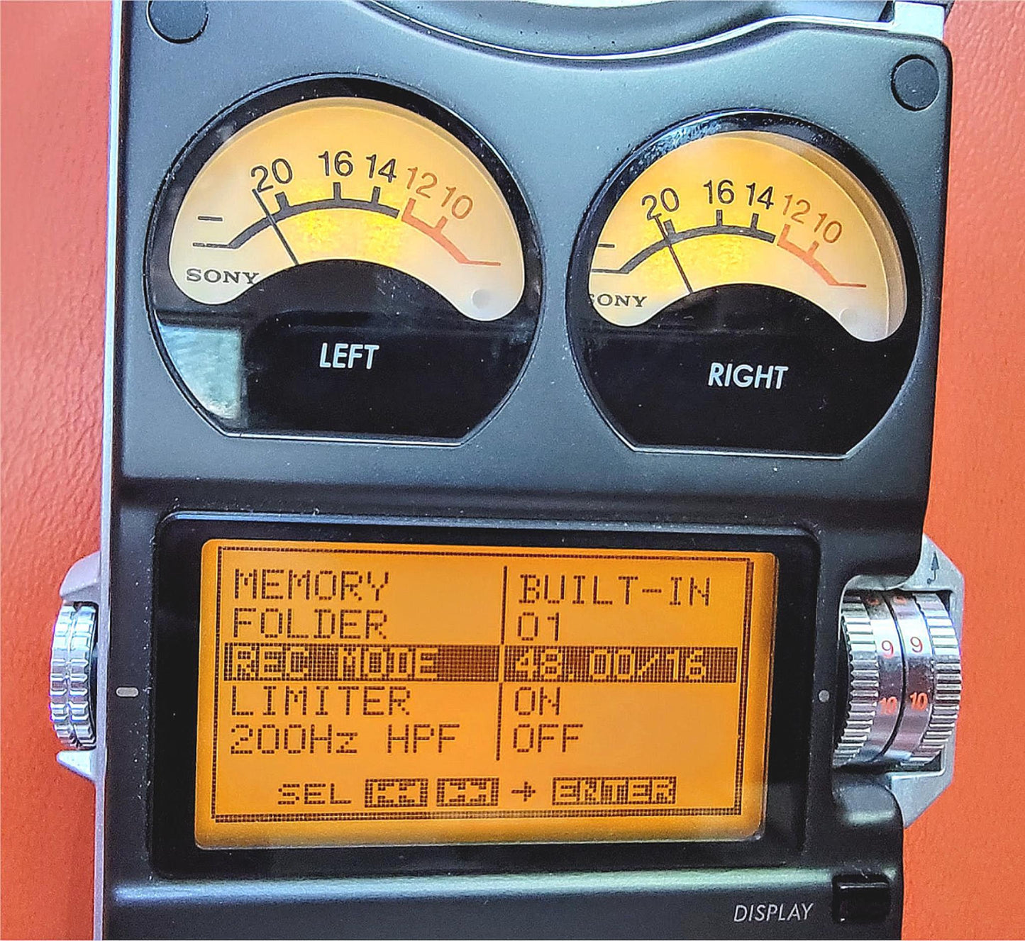 SONY PCM-D1 2-CHANNEL PORTABLE 4GB FLASH MEMORY STEREO AUDIO RECORDER FREE SHIP