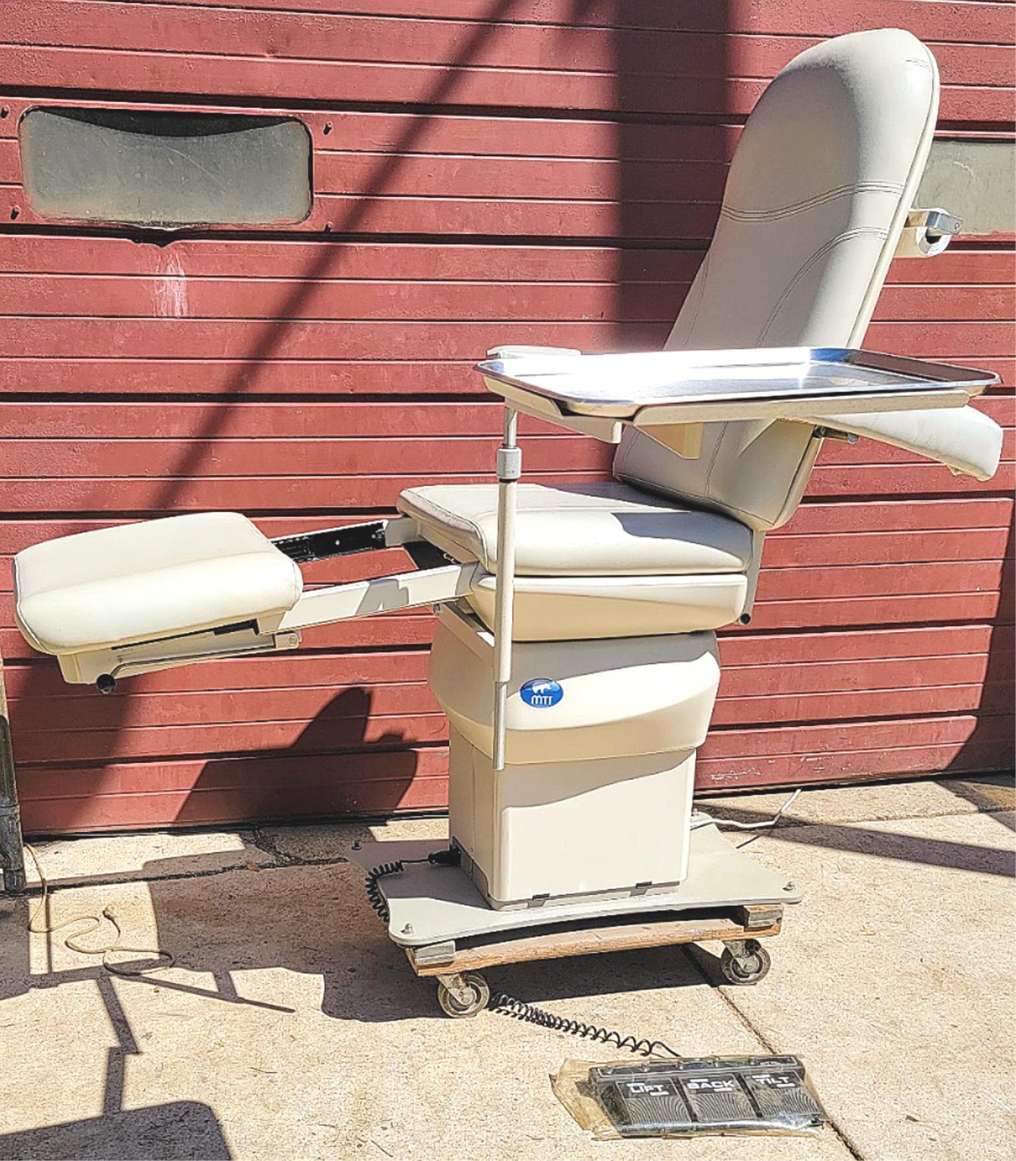 MTI 527-115 PODIATRY SURGICAL POWER EXAM CHAIR FOOT REMOTE WATCH VIDEO FREE SHIP