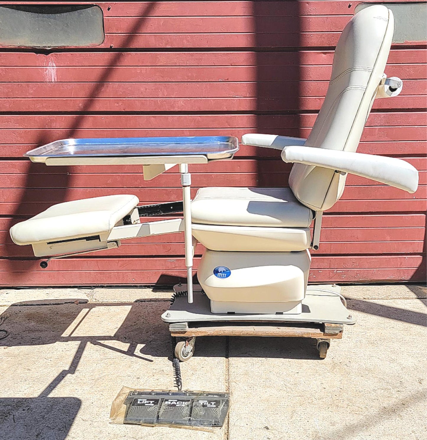 MTI 527-115 PODIATRY SURGICAL POWER EXAM CHAIR FOOT REMOTE WATCH VIDEO FREE SHIP