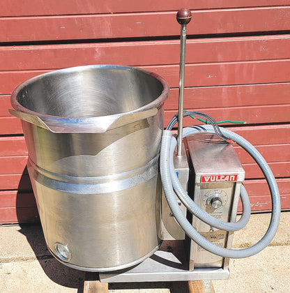 VULCAN-HART VEC-10 ELECTRIC 3-PHASE 10 GALLON KETTLE  with MANUAL FREE SHIP