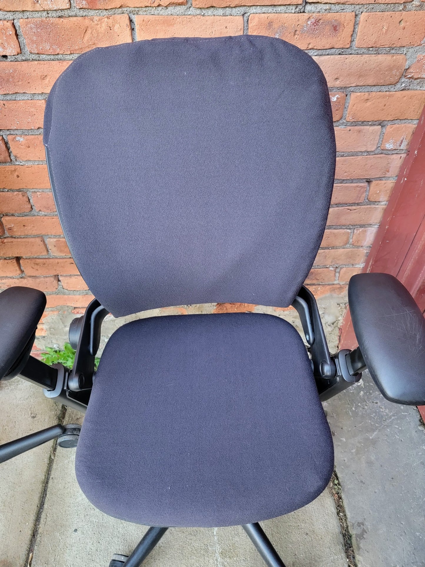 4 STEELCASE LEAP SWIVEL OFFICE ARMCHAIRs One-Standard & Three-PLUS SIZE FREESHIP