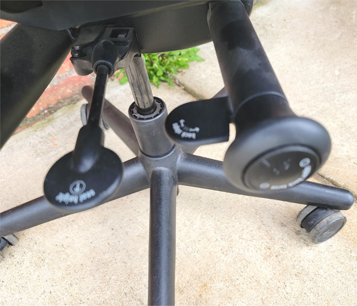 4 STEELCASE LEAP SWIVEL OFFICE ARMCHAIRs One-Standard & Three-PLUS SIZE FREESHIP