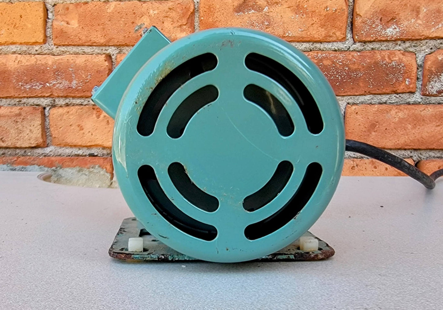 IWAKI WMD-40RLT-115 MAGNETIC-DRIVE CENTRIFUGAL PUMP & MANUAL RPM	3,200 FREE SHIP