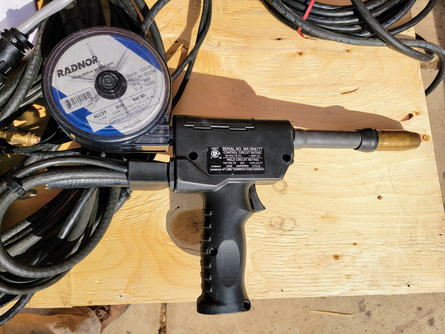 MILLER SPOOLMATIC 30A AIR COOLED SPOOL GUN & OPTIMA PULSING MACHINE WELD REMOTE