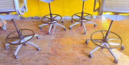 SET of FOUR STEELCASE CONTEMPORARY THINK SWIVEL OFFICE DRAFTING STOOLs FREE SHIP