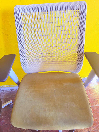 SET of FOUR STEELCASE CONTEMPORARY THINK SWIVEL OFFICE DRAFTING STOOLs FREE SHIP