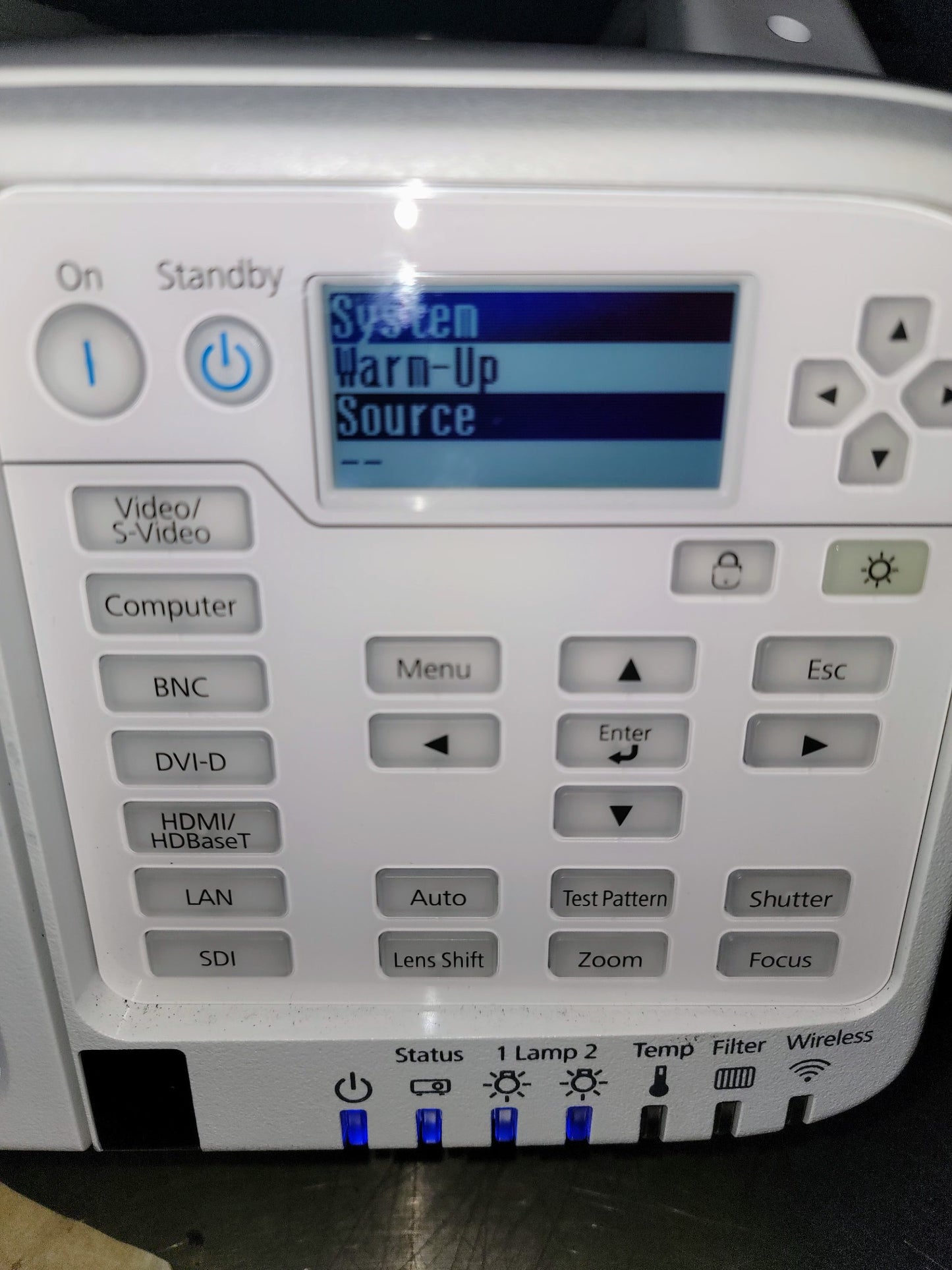 EPSON POWERLITE Pro Z11000WNL WXGA 3LCD LARGE VENUE PROJECTOR w/ REMOTE & NOLENS