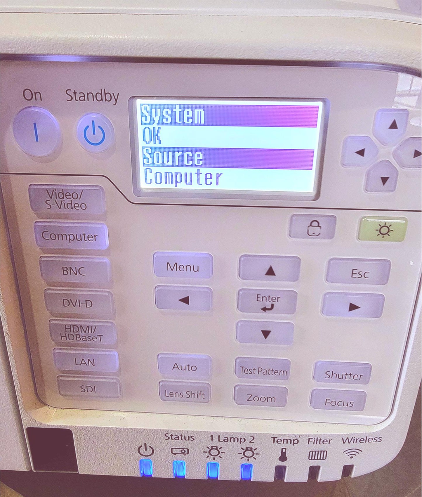 EPSON POWERLITE Pro Z11000WNL WXGA 3LCD LARGE VENUE PROJECTOR w/ REMOTE & NOLENS