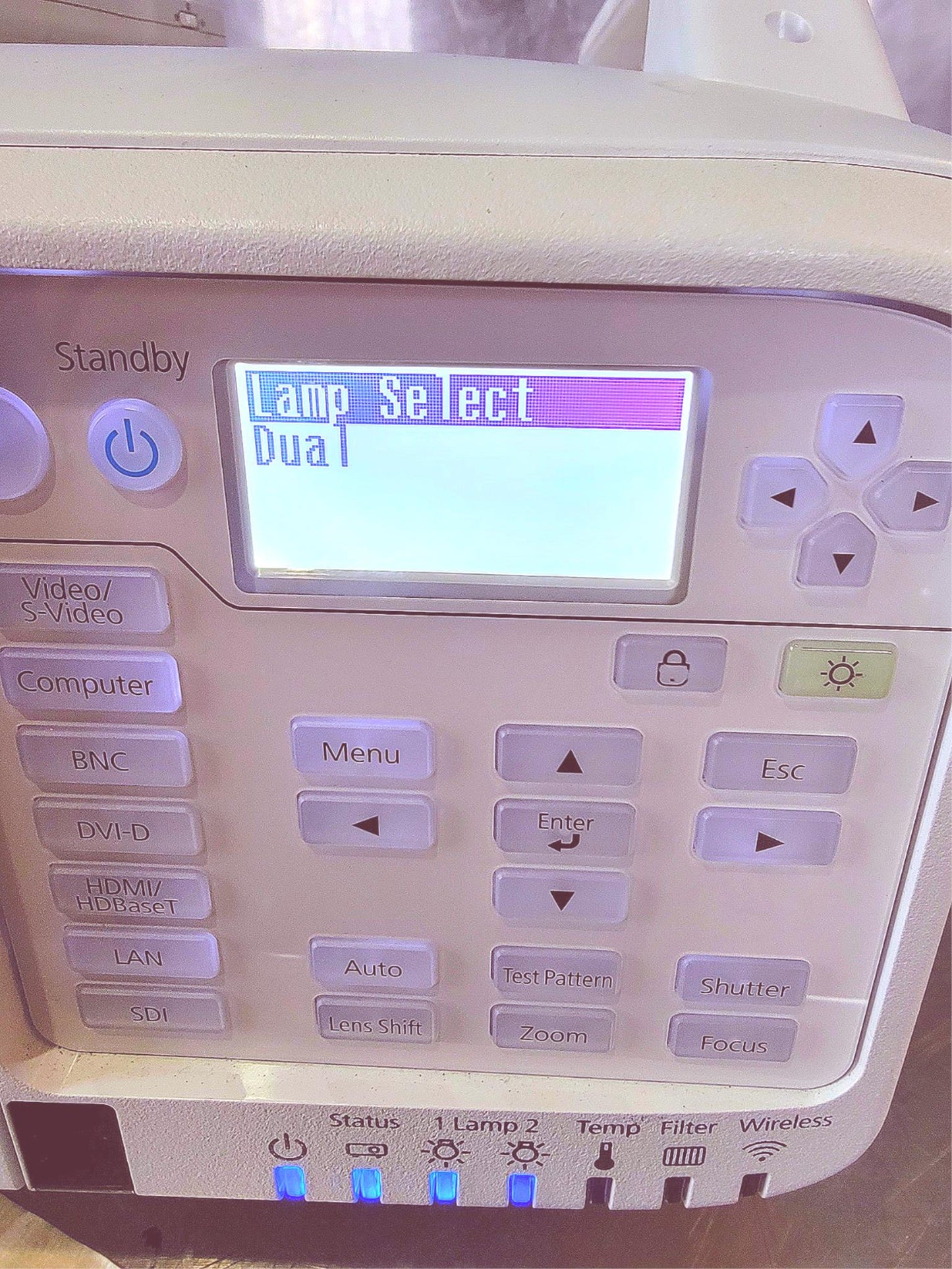 EPSON POWERLITE Pro Z11000WNL WXGA 3LCD LARGE VENUE PROJECTOR w/ REMOTE & NOLENS