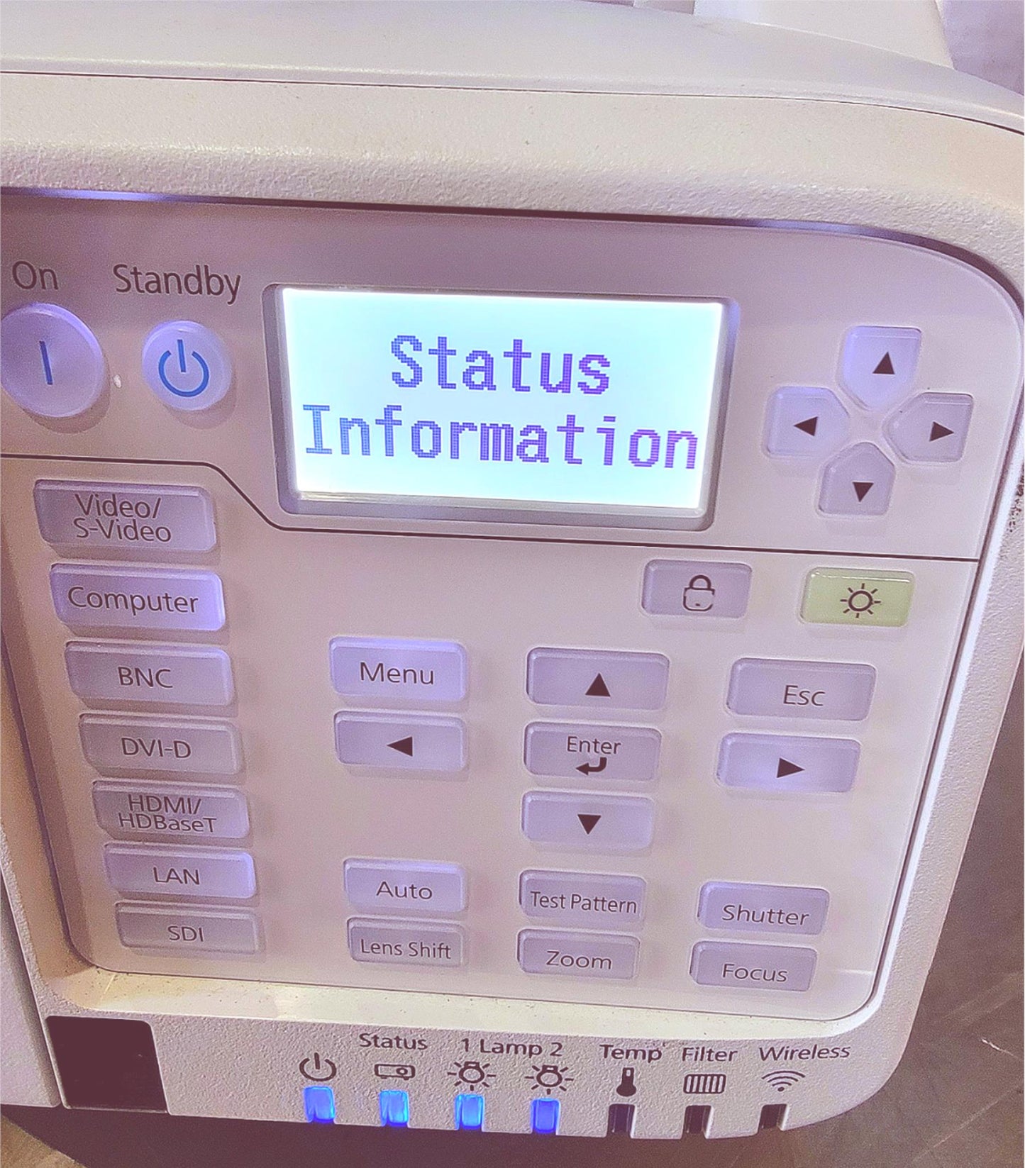 EPSON POWERLITE Pro Z11000WNL WXGA 3LCD LARGE VENUE PROJECTOR w/ REMOTE & NOLENS