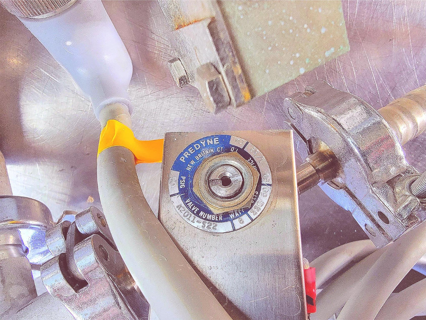 BALZERS PFEIFFER TMH 260 TURBOMOLECULAR VACUUM PUMP TWO CABLES & EXTRAS FREESHIP