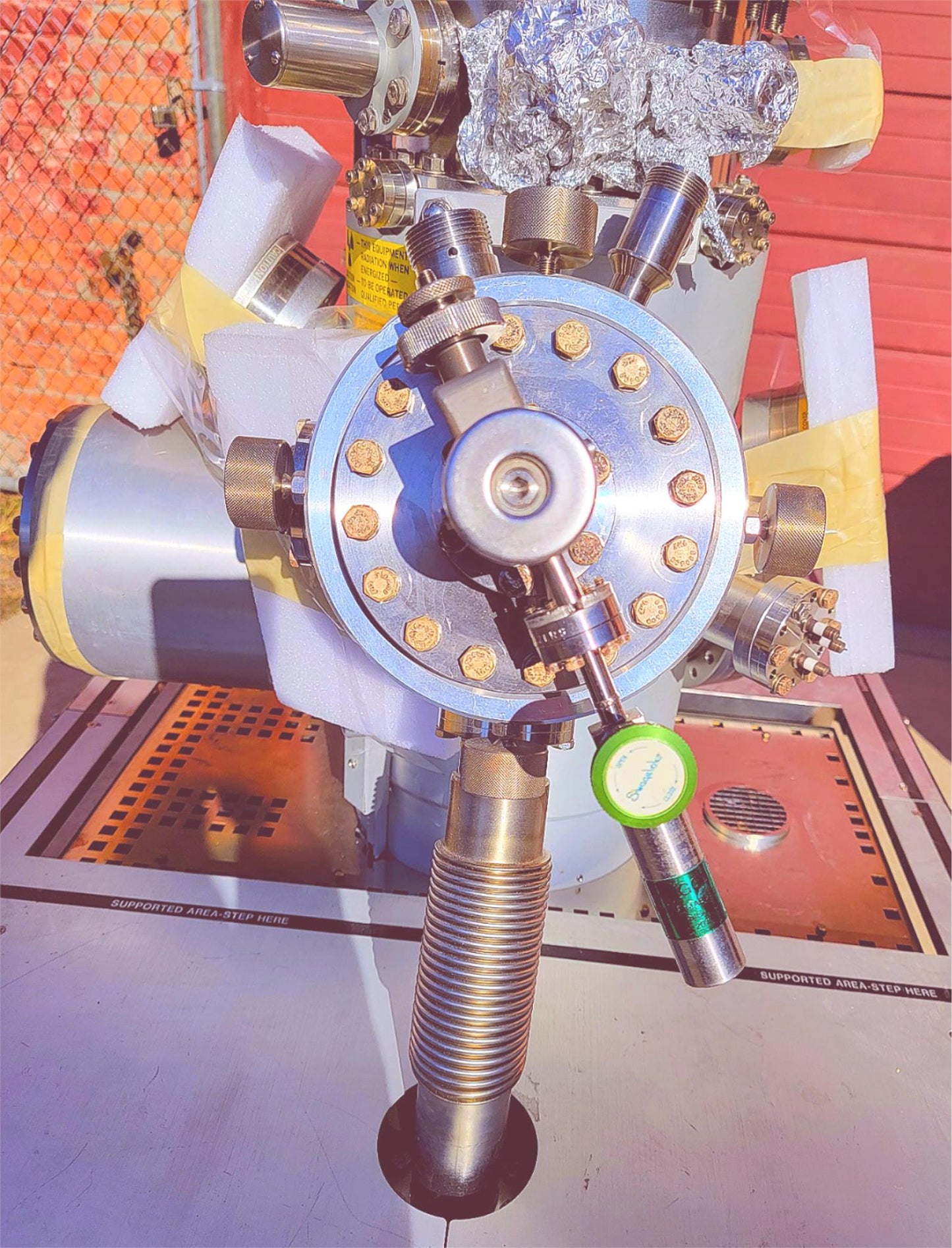 Teste"ULVAC PHYSICAL ELECTRONICS Phi680 ATOM SPECTROMETER AES AUGER NANOPROBE"