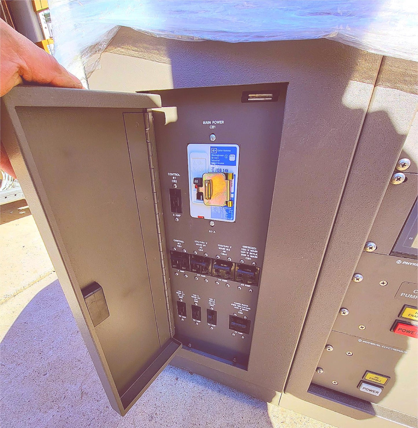 Teste"ULVAC PHYSICAL ELECTRONICS Phi680 ATOM SPECTROMETER AES AUGER NANOPROBE"