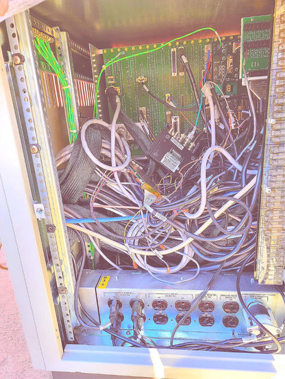 Teste"ULVAC PHYSICAL ELECTRONICS Phi680 ATOM SPECTROMETER AES AUGER NANOPROBE"