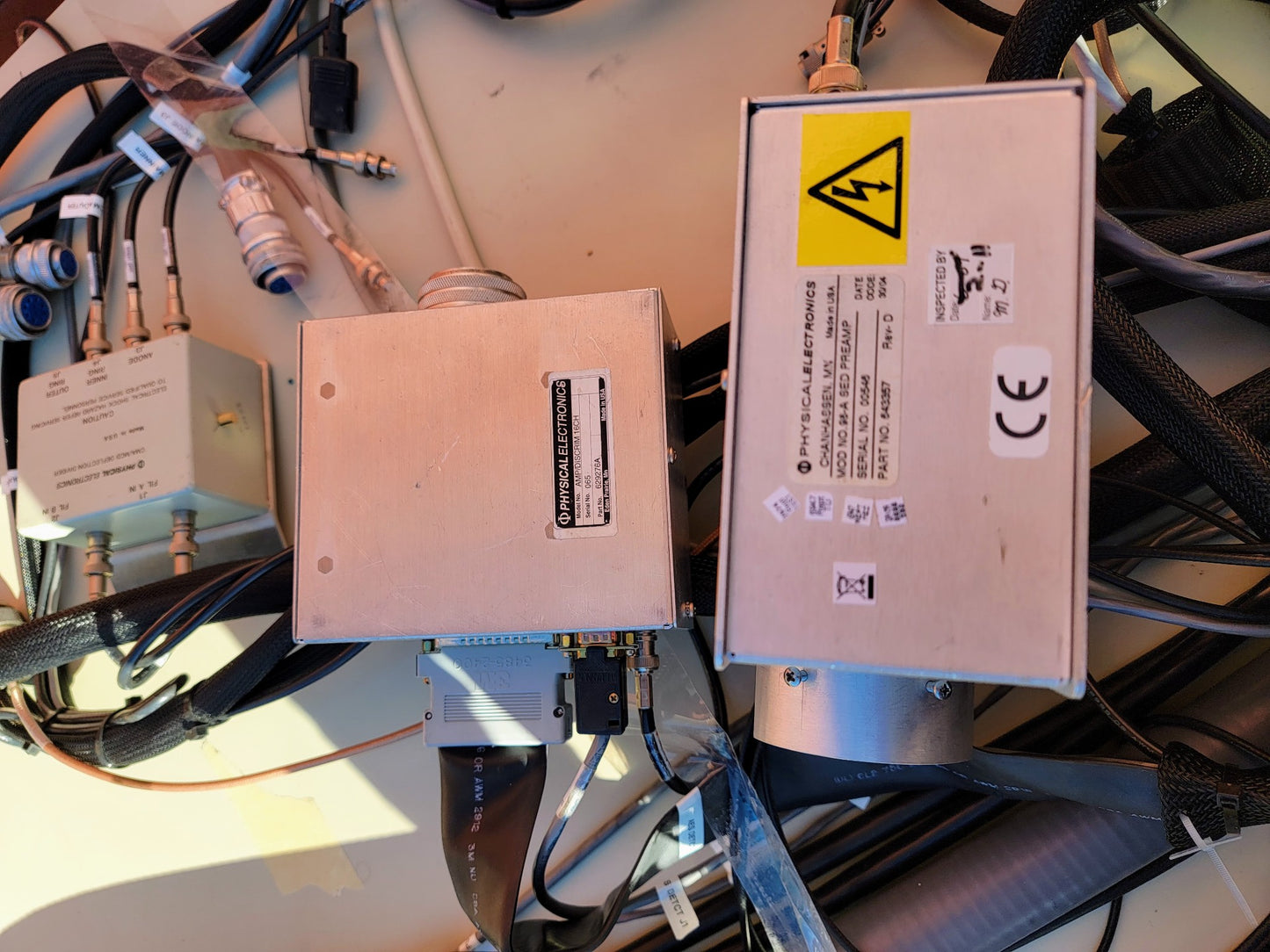 Teste"ULVAC PHYSICAL ELECTRONICS Phi680 ATOM SPECTROMETER AES AUGER NANOPROBE"