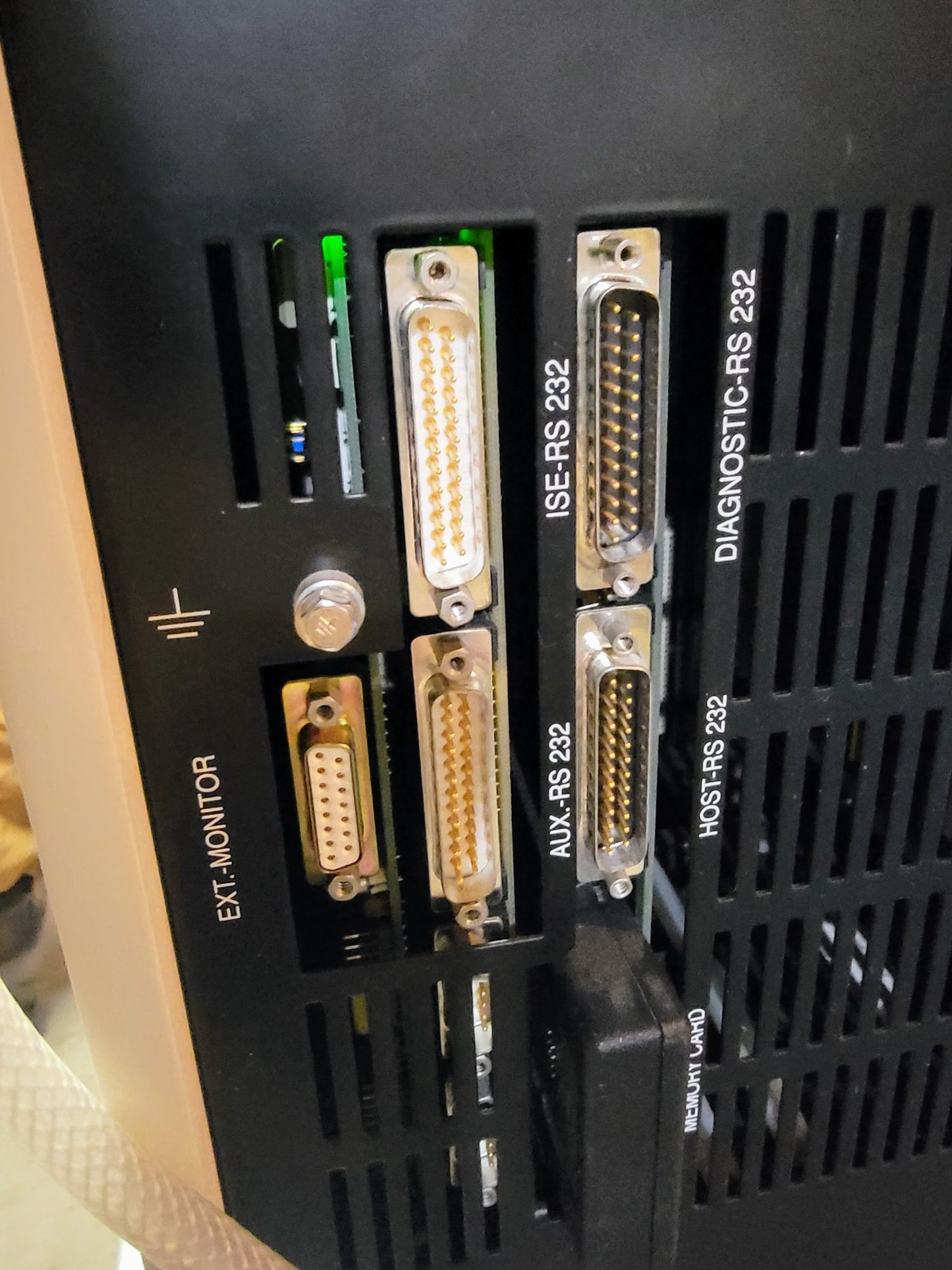 ROCHE COBAS MIRA PLUS CHEMICAL ANALYZER + BONUS CONSUMABLES WATCH VIDEO FREESHIP