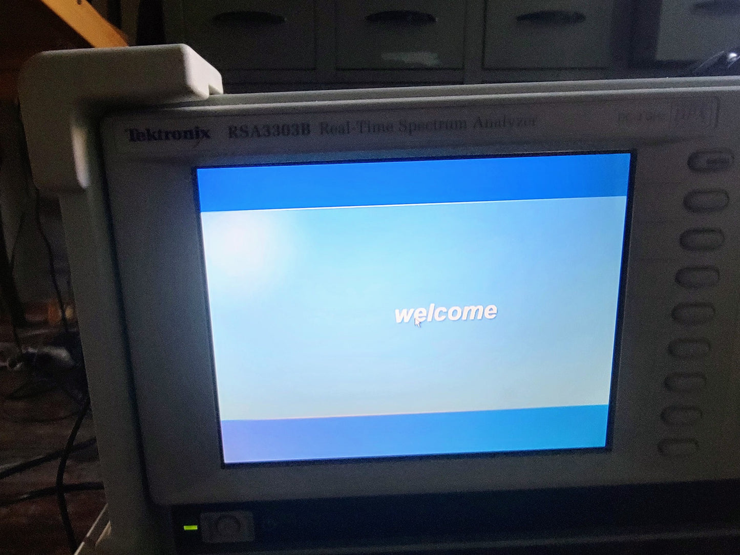 TEKTRONIX RSA3303B REAL TIME SPECTRUM ANALYZER DC to 3GHz WARRANTY WATCH VIDEO