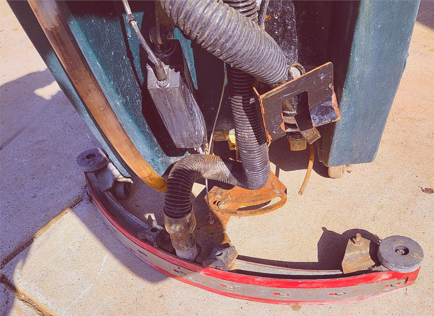 NOBLES SPEED SCRUB 2601 FLOOR SWEEPER SCRUBBER 90DAYWARRANTY WATCHVIDEO FREESHIP