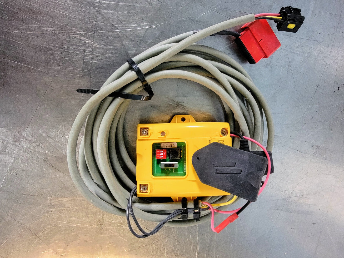 Lot of 6 HAVIS CG-X CHARGEGUARD 12Volt Vehicle Circuit Protector/timer SmartCord