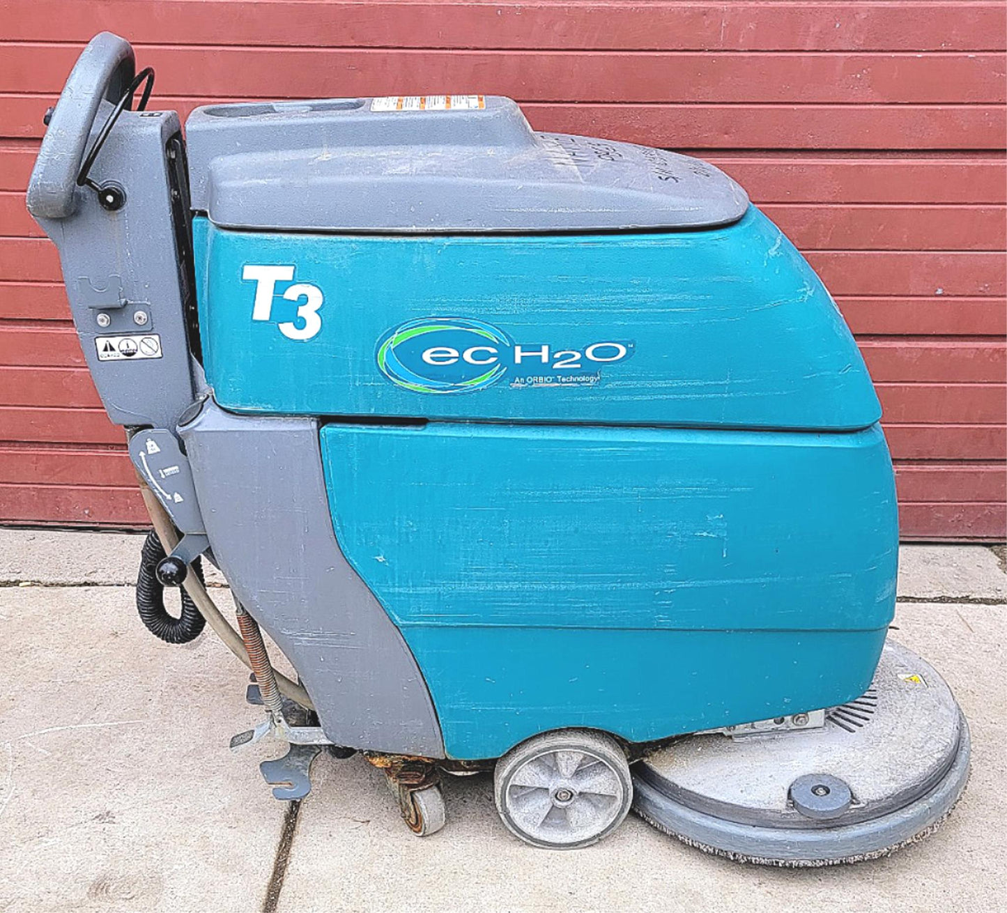 90DAYWARRANTY TENNANT T3 EC H2O FAST20"FLOOR WALKBEHIND BATTERY FLOOR SCRUBBER
