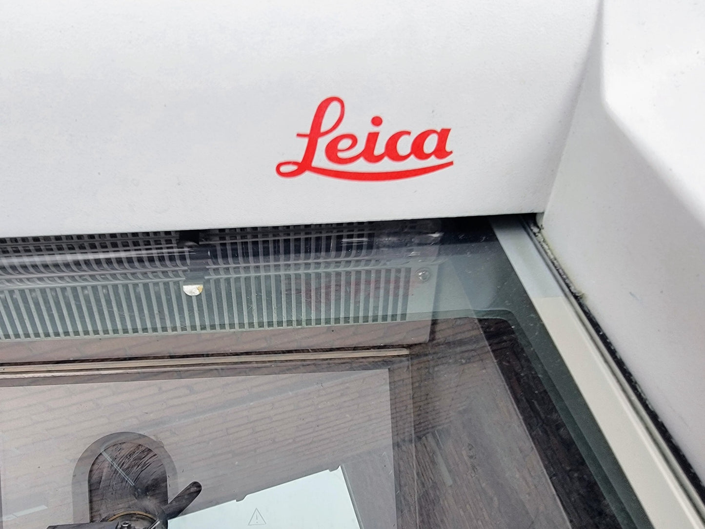 LEICA CM1950 CRYOSTAT VACUUM UV ULTRAVIOLET 60 Hz 120V 90DAYWARRANTY WATCH-VIDEO