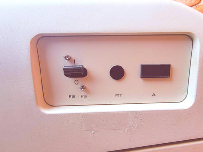 LEICA CM1950 CRYOSTAT VACUUM UV ULTRAVIOLET 60 Hz 120V 90DAYWARRANTY WATCH-VIDEO