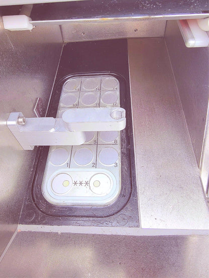 LEICA CM1950 CRYOSTAT VACUUM UV ULTRAVIOLET 60 Hz 120V 90DAYWARRANTY WATCH-VIDEO