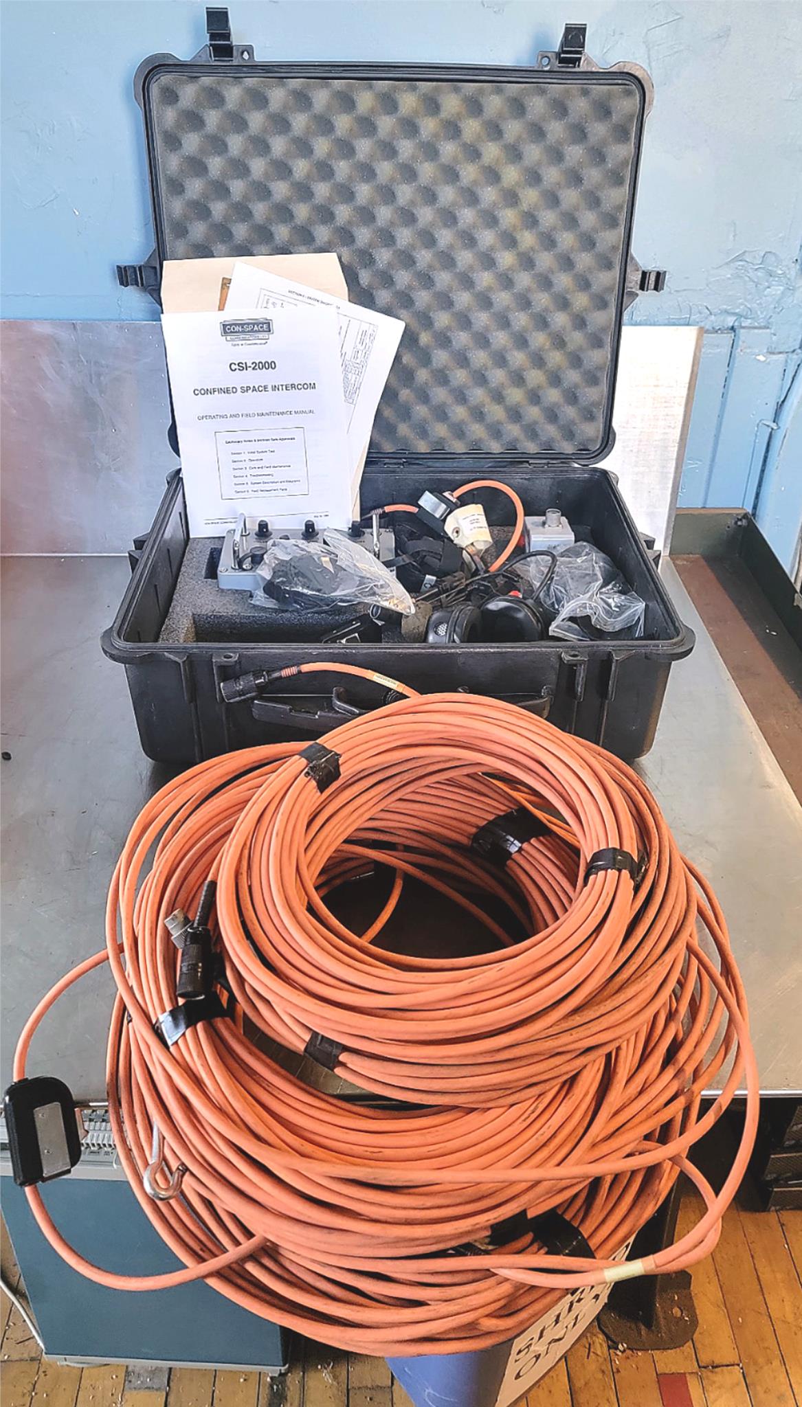 CON-SPACE CSI 2001 FUEL CELL ENTRY KIT HARDLINE COMMUNITCATIONS CABLES & CASE