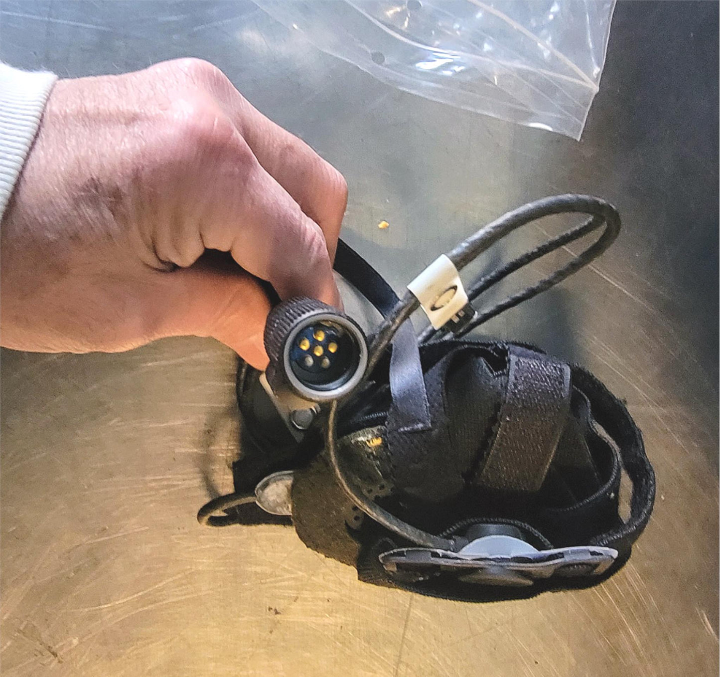 CON-SPACE CSI 2001 FUEL CELL ENTRY KIT HARDLINE COMMUNITCATIONS CABLES & CASE