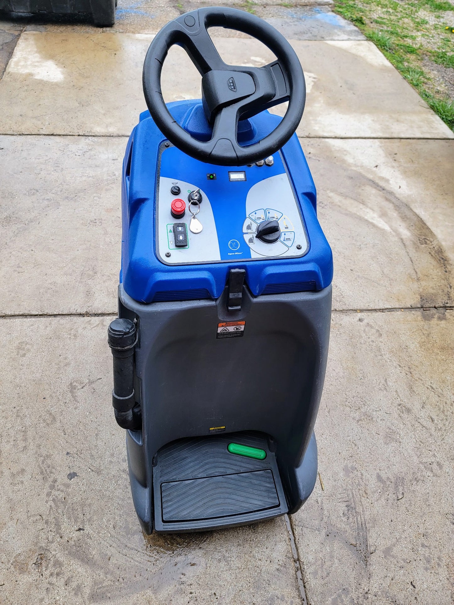 90DAYWARRANTY CHARIOT™ 2 ISCRUB 20 DELUXE WITH ORB™ + 130 WET + PAD WATCH VIDEO