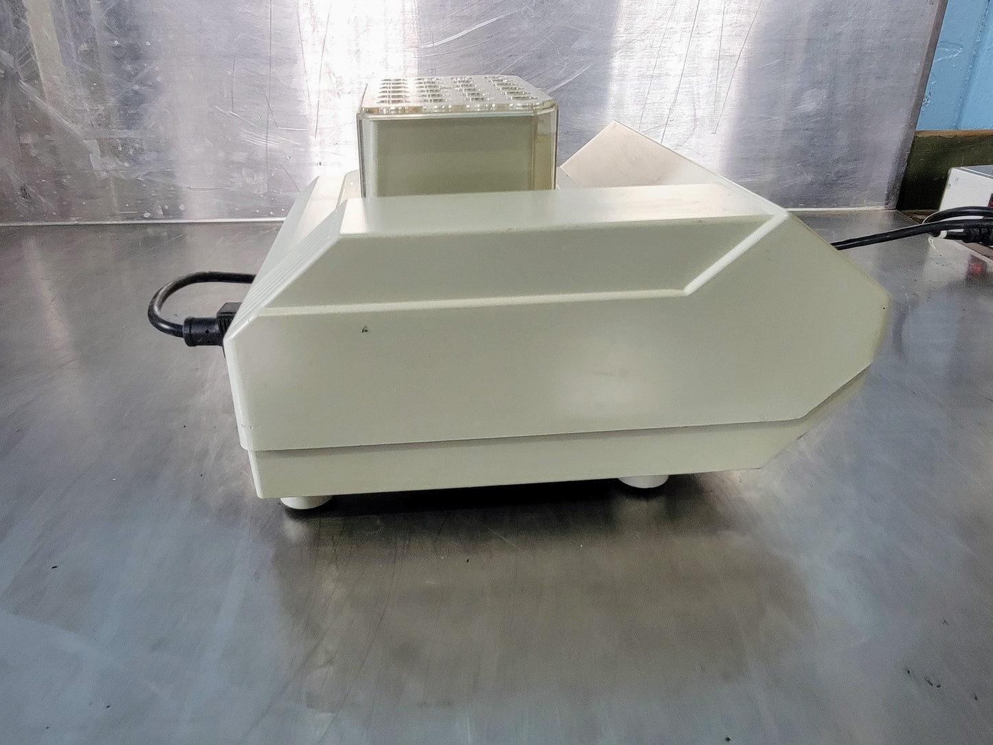 EPPENDORF BIO PHOTOMETER 6131 230, 260, 280, 320, 562,595nm 0.1nm 90DAYWARRANTY