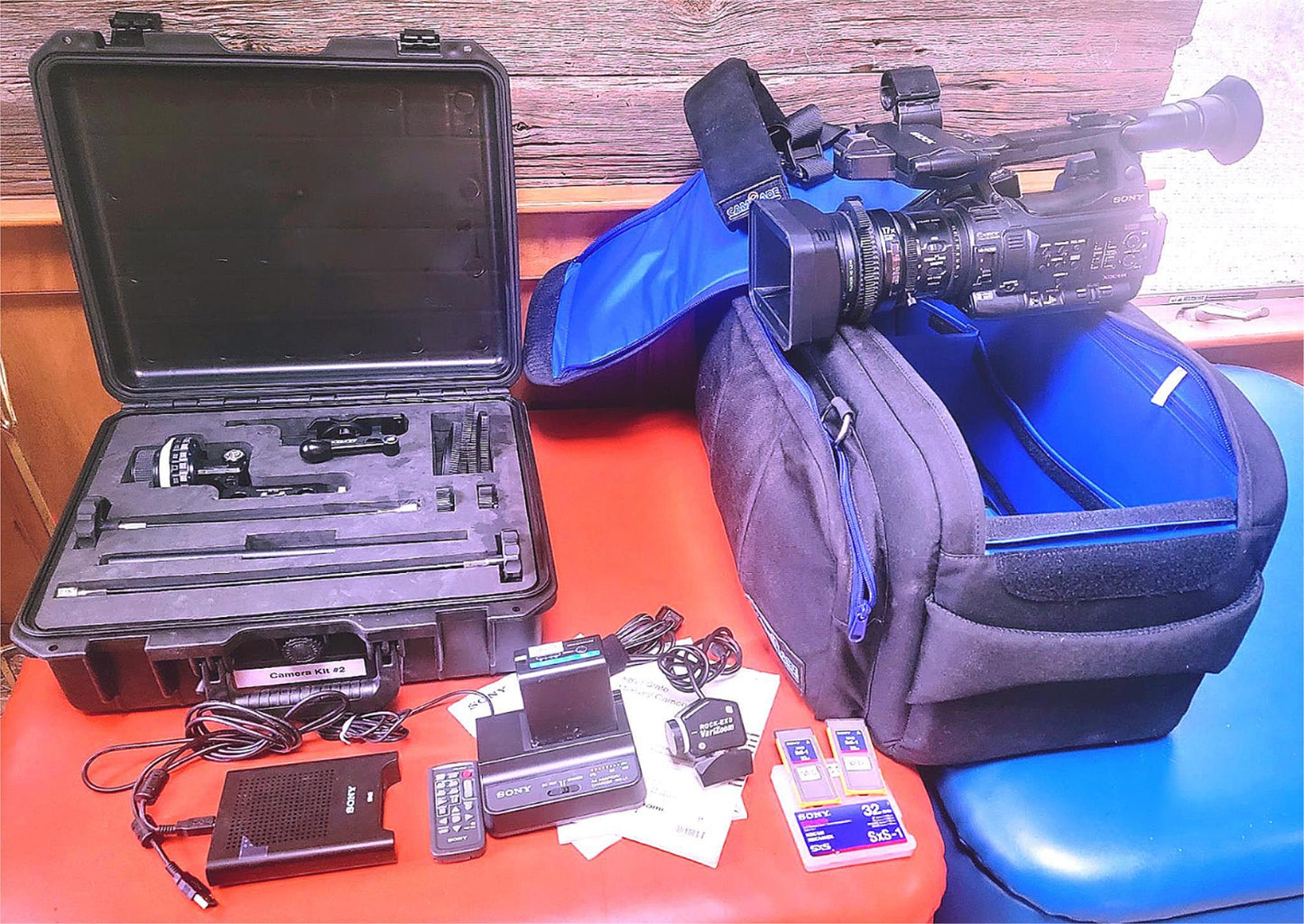 SONY PXW-X200 DIGITAL VIDEO CAMCORDER REMOTE CAMRADE CASE TILTA KIT WATCH VIDEO