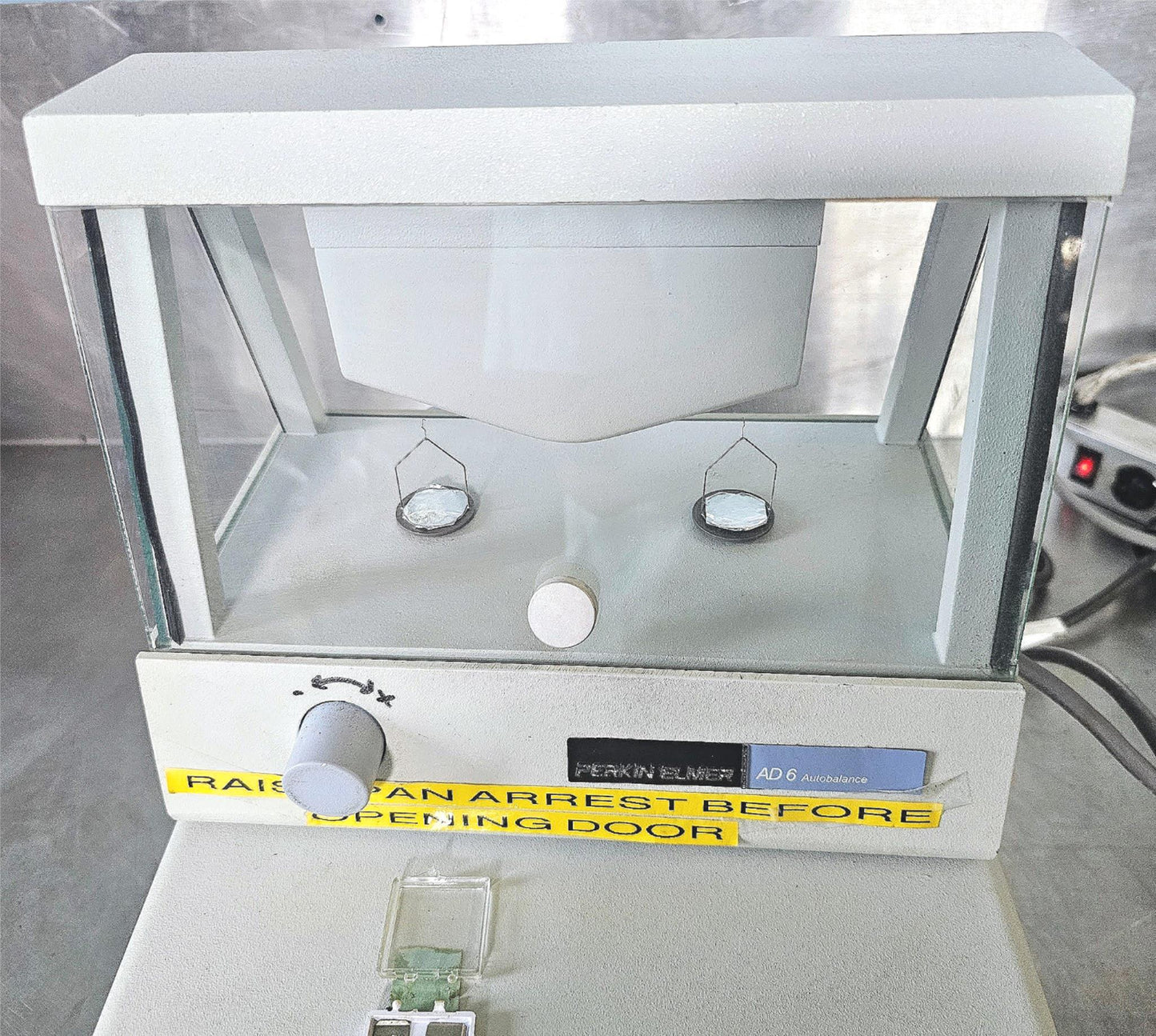 90-DAY-WARRANTY PERKIN ELMER AD 6 MICROBALANCE 0.1mg 5g 90-DAY-WARRANTY FREESHIP