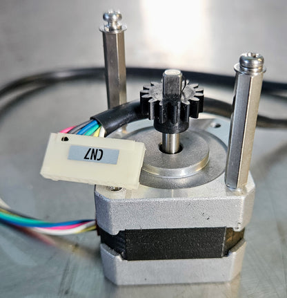 90-DAY-WARRANTY VEXTA PX243-03A-C43 STEPPING MOTOR 2 PHASE 12VDC FREE SHIP