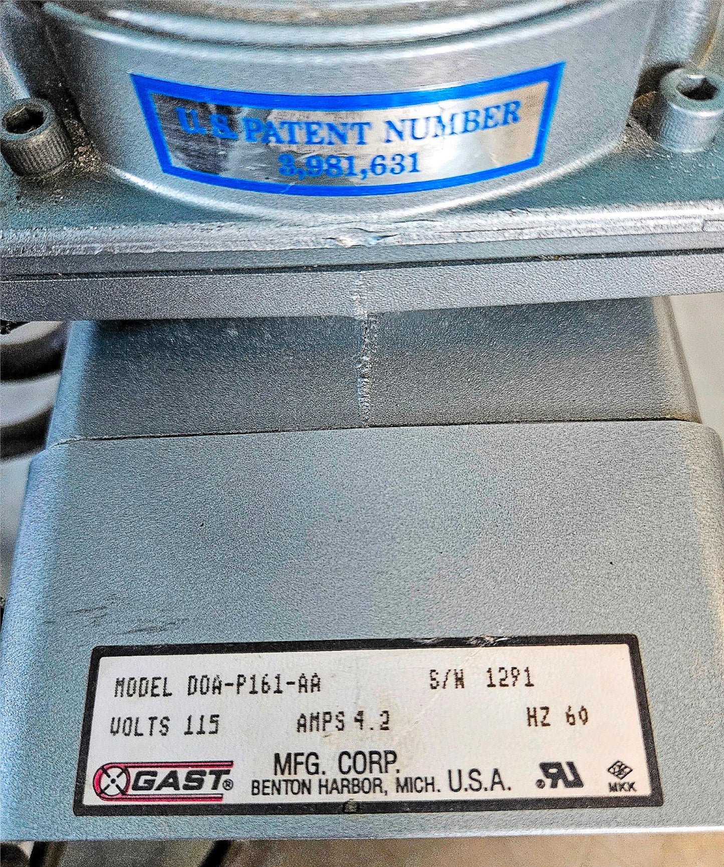 100% GAST DOA-P161-AA VACUUM PUMP BONUS BRASS CONNECTOR 90DAYWARRANTY WATCHVIDEO