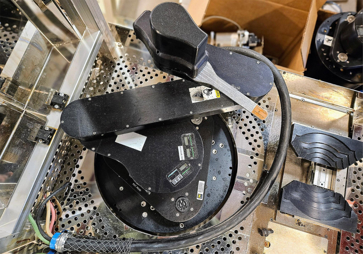 KARL SUSS ACS 200 NANOFABRI WAFER CLUSTER RC8 HOT/COLD PLATE GENMARK GENCOBOT