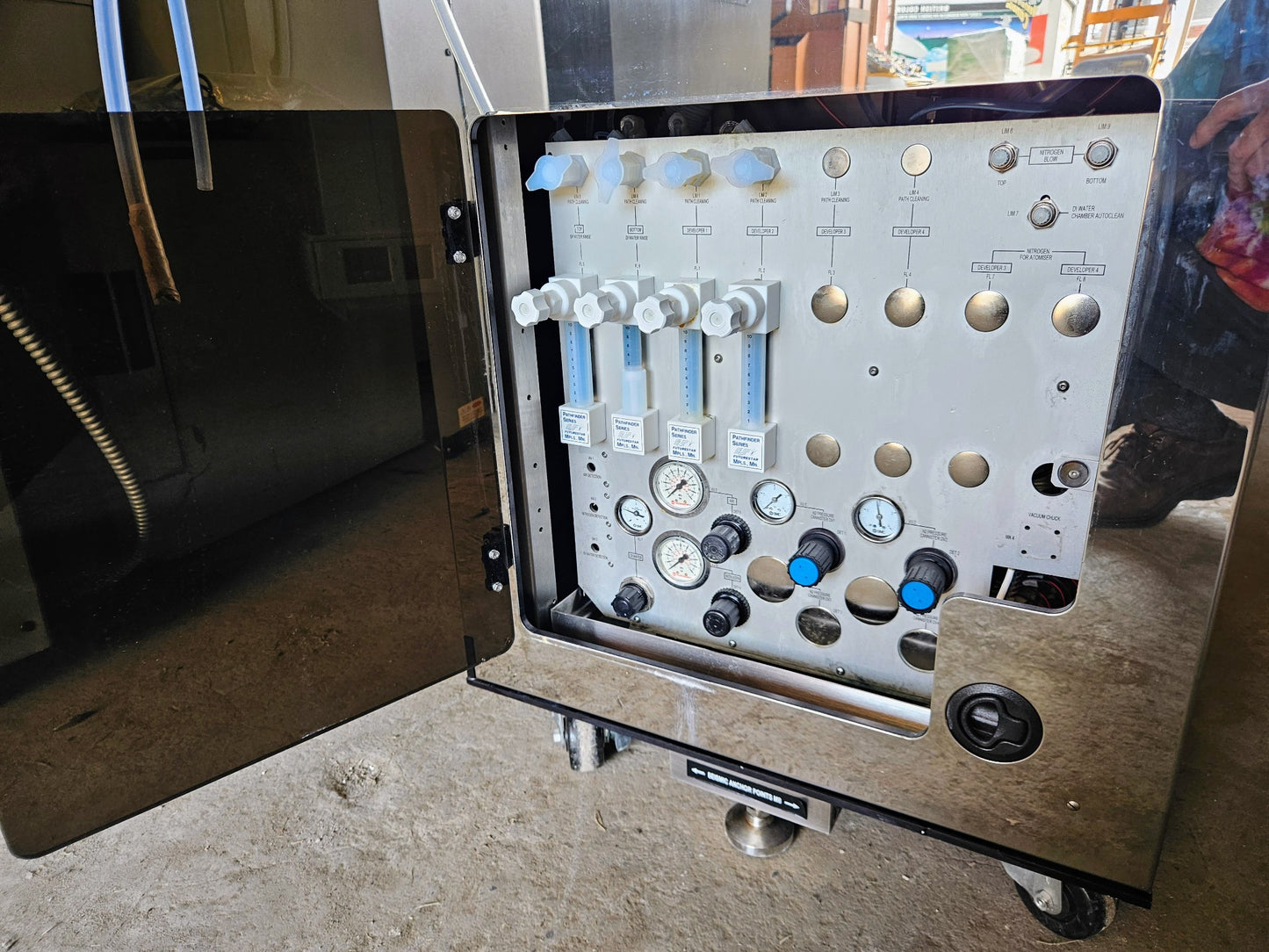 KARL SUSS MicroTec ACS 200 NANOFABRI CLUSTER RC-8 GYRSET HOT/COLD PLATE GENCOBOT