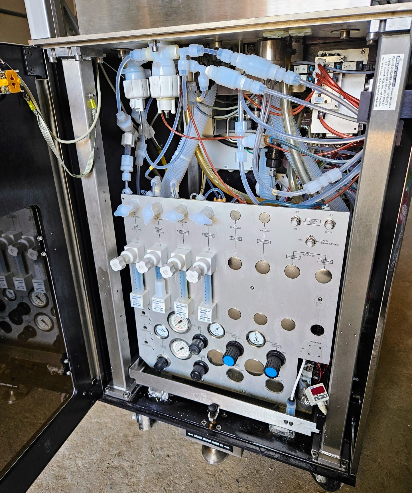 CYBOR KARL SUSS  MicroTec NANOFABRI CLUSTER RC-8 GYRSET HOT/COLD PLATE GENCOBOT