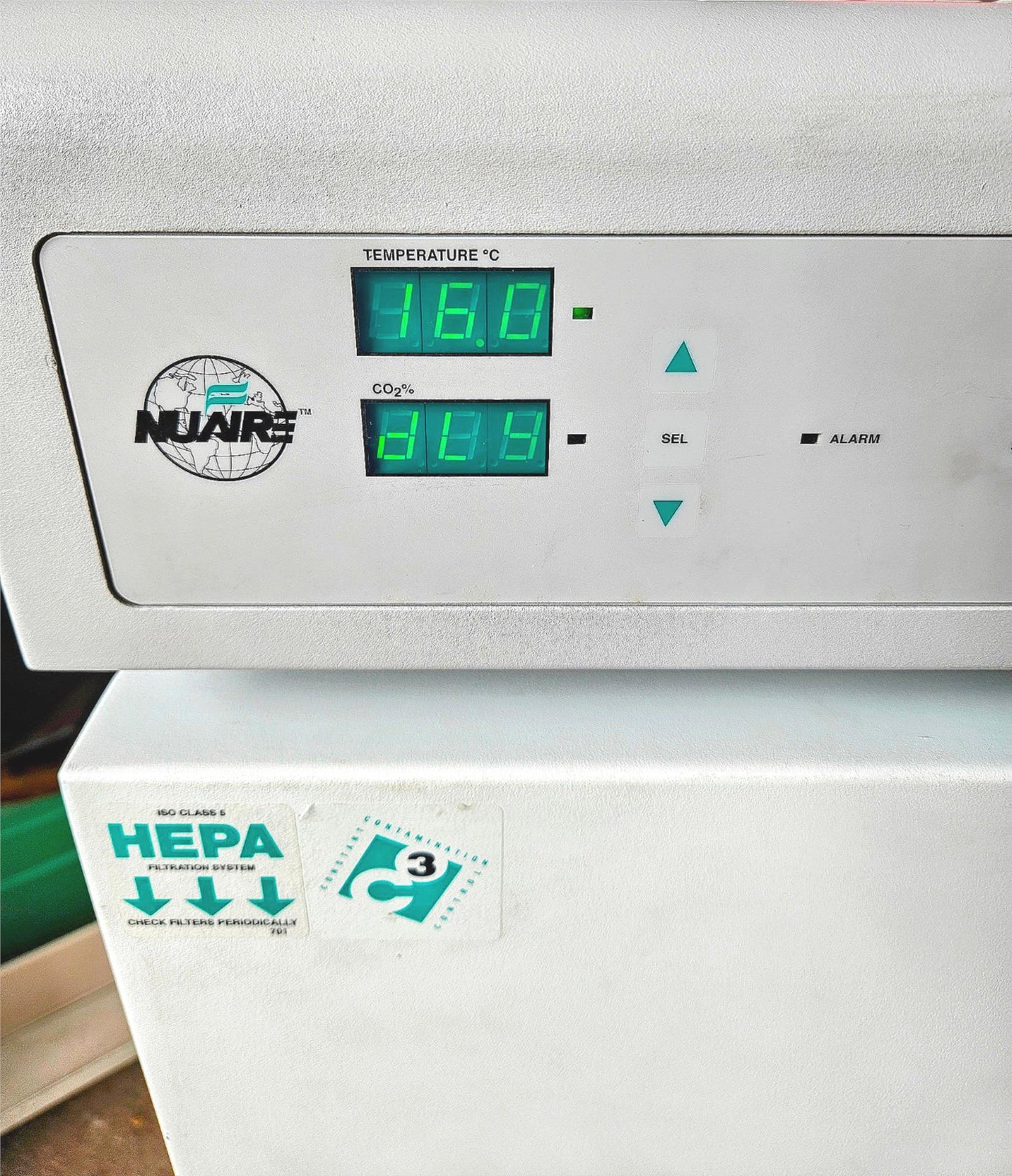 NUAIRE NU-8500 CO2 INCUBATOR 4 SHELVES 100% OPERATIONAL 90-DAY-WARRANTY FREESHIP