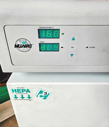 NUAIRE NU-8500 CO2 INCUBATOR 4 SHELVES 100% OPERATIONAL 90-DAY-WARRANTY FREESHIP