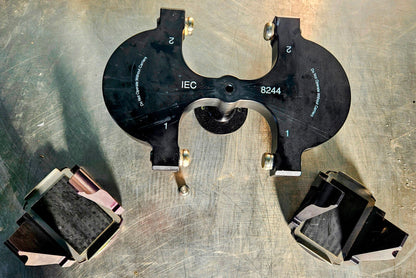 IEC THERMO ELECTRON 8244 Swinging Bucket ROTOR with Two 5786 Microplate Carriers