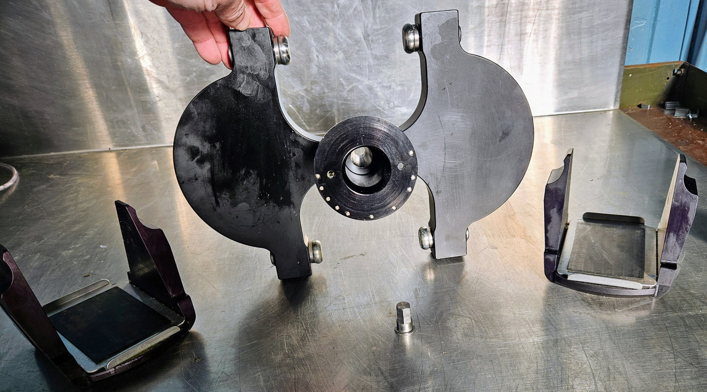 IEC THERMO ELECTRON 8244 Swinging Bucket ROTOR with Two 5786 Microplate Carriers