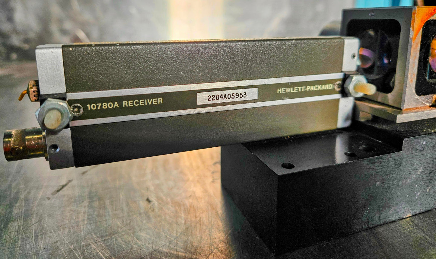 HEWLETT P 10780 RECEIVER 10703A RETROREFLECTOR 10706A PLANEMIRROR INTERFEROMETER