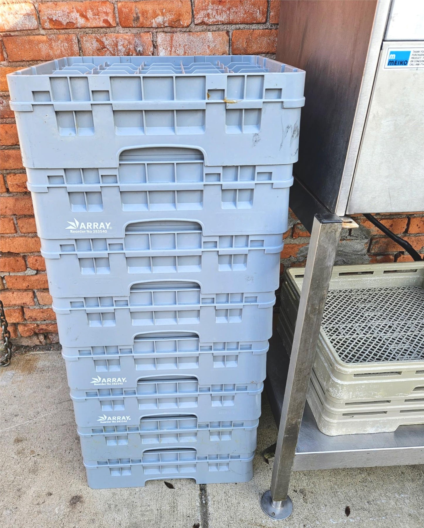 MEIKO FV 40.2G UNDERCOUNTER COMMERCIAL DISHWASHER PLUSTAND & 10TRAYS WATCH VIDEO