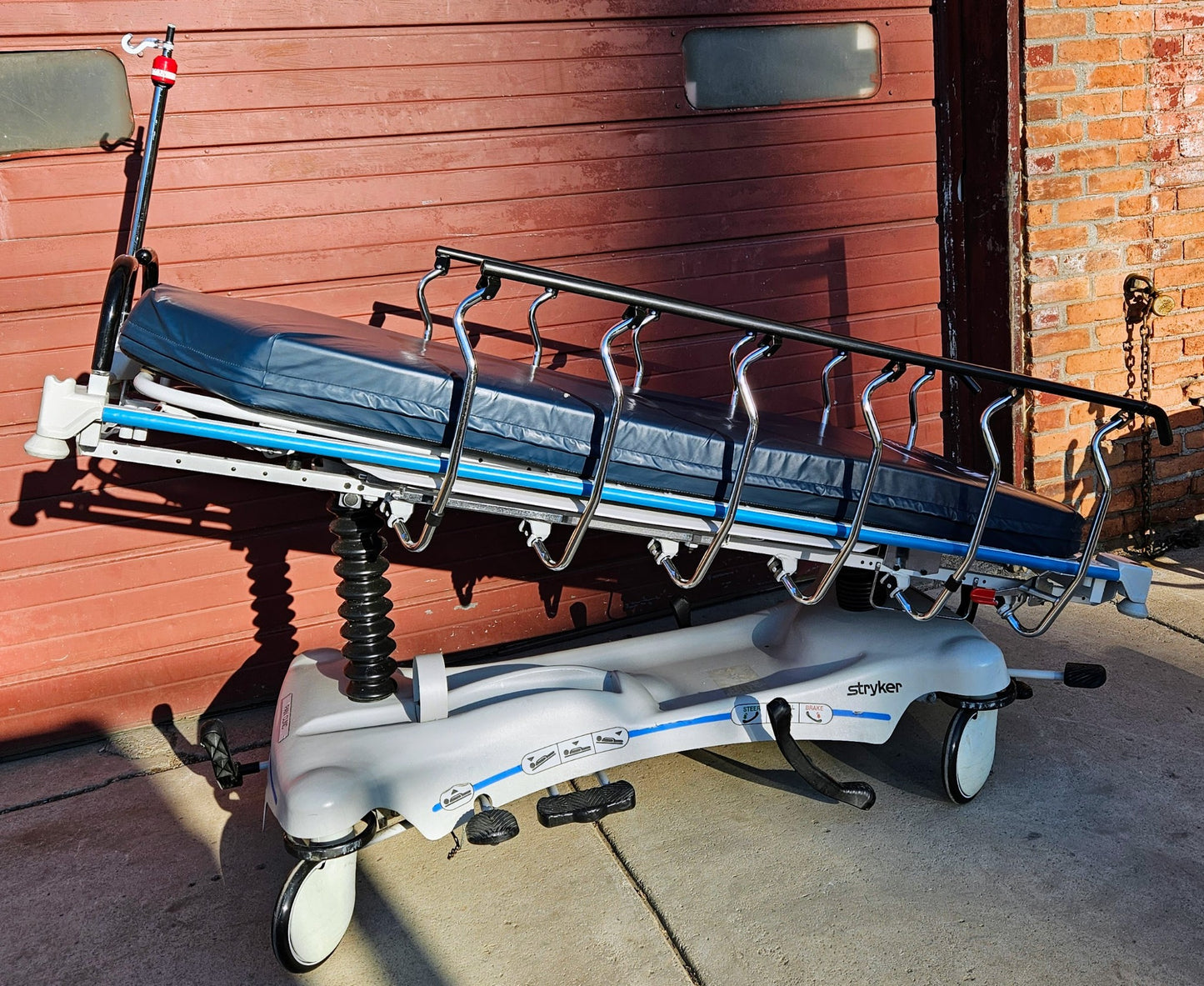 WARRANTY STRYKER® 1231 MEDICAL BED GURNEY ADJUSTABLE w/ MATTRESS FREEBUSINESSHIP
